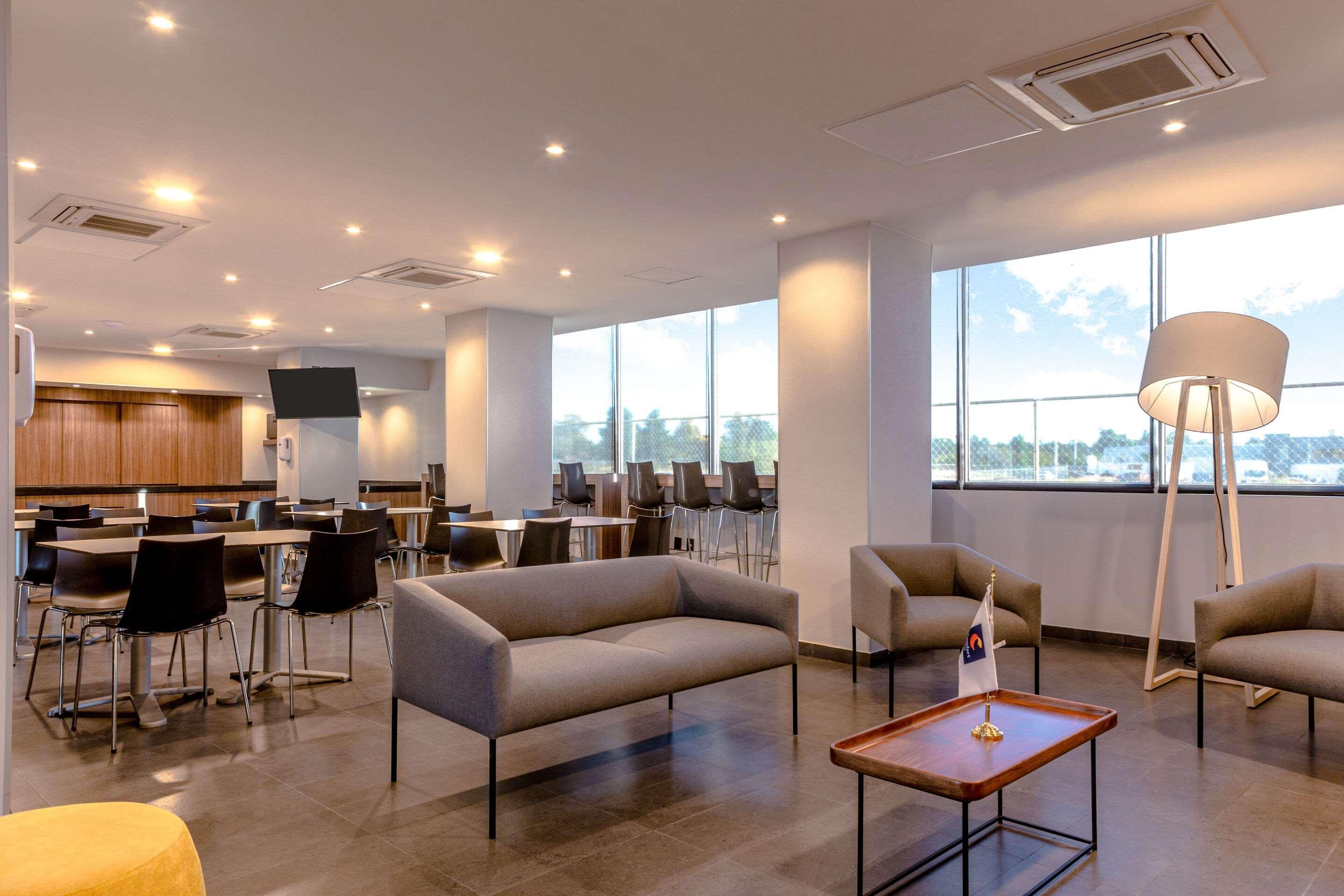 Comfort Inn Делисьяс Экстерьер фото